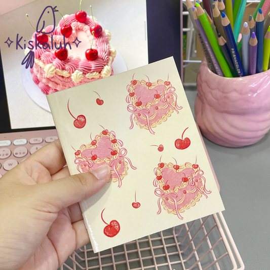 Pastel vintage con cerezas, Libreta de bolsillo artesanal, 10x12 cm /3.9x4.7 in