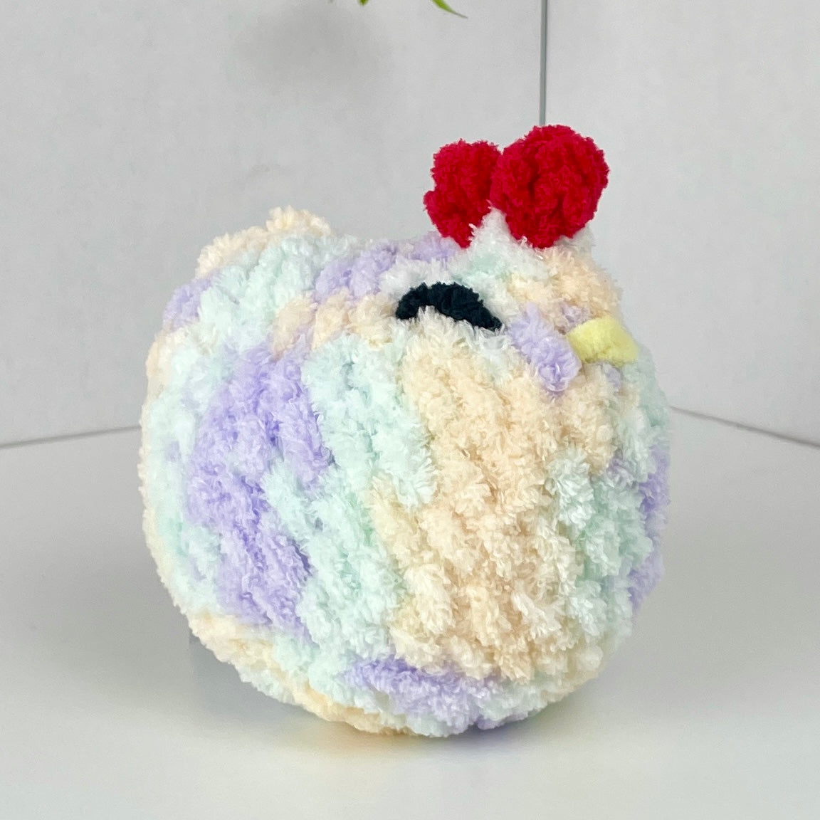 Gallina, peluche tejido afelpado, 10cm, crochet artesanal