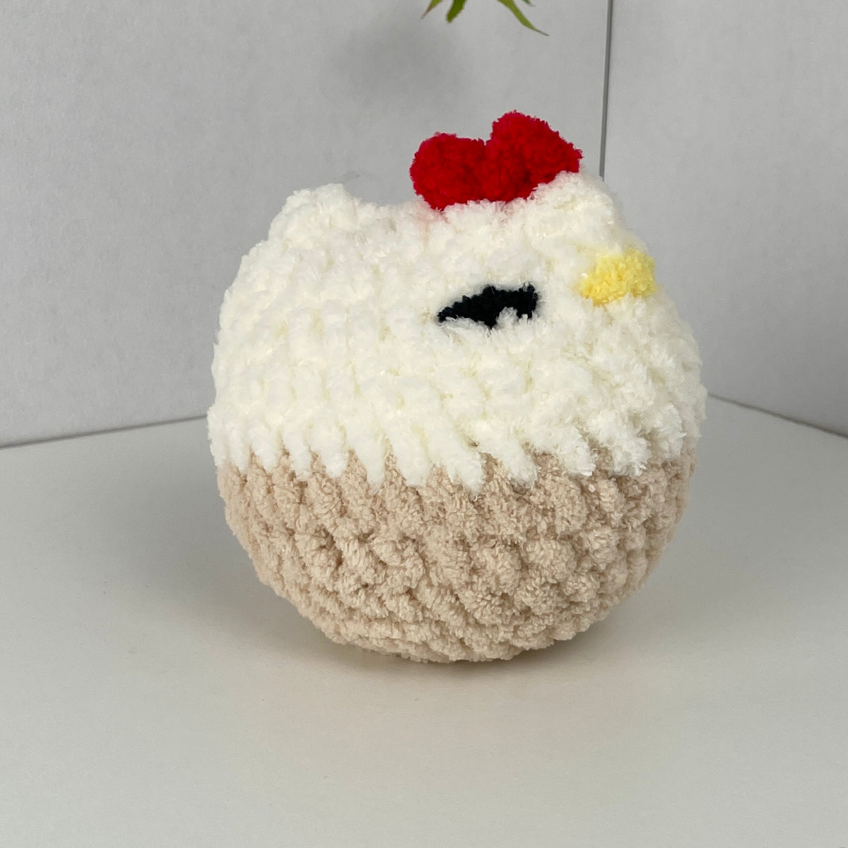 Gallina, peluche tejido afelpado, 10cm, crochet artesanal