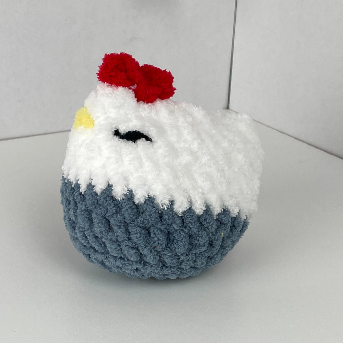 Gallina, peluche tejido afelpado, 10cm, crochet artesanal