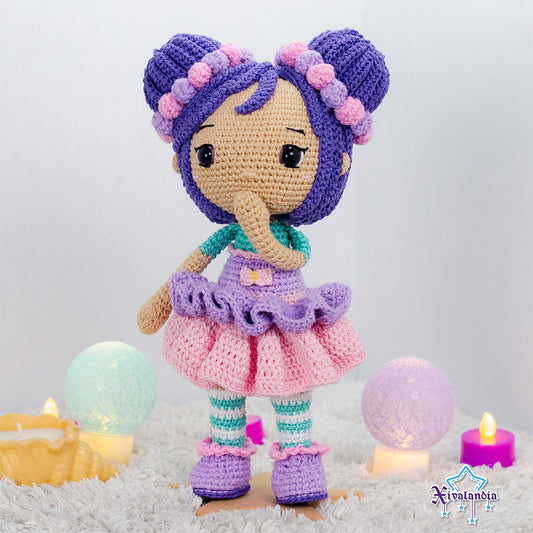 Muñeca tejida Amaya 28 cm, crochet artesanal, amigurumi