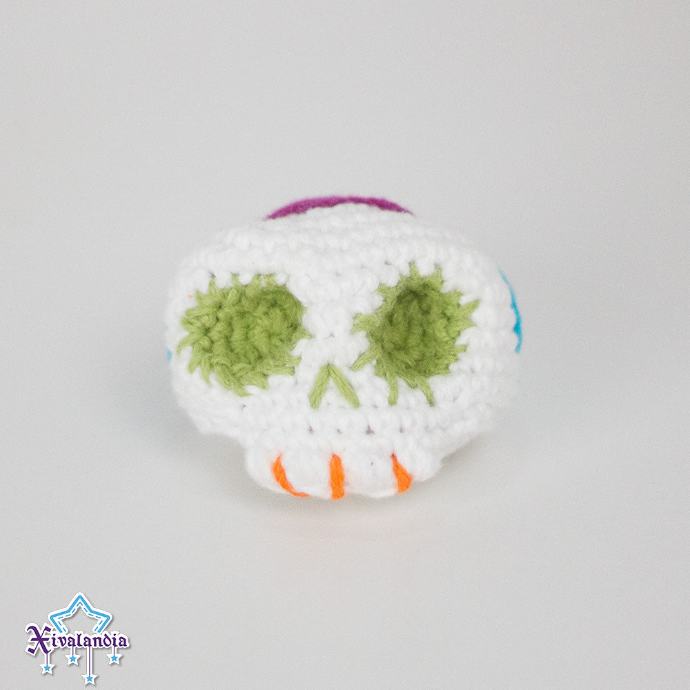 Peluche mini Calaverita de Azúcar 5cm, cráneo calavera, crochet artesanal, amigurumi