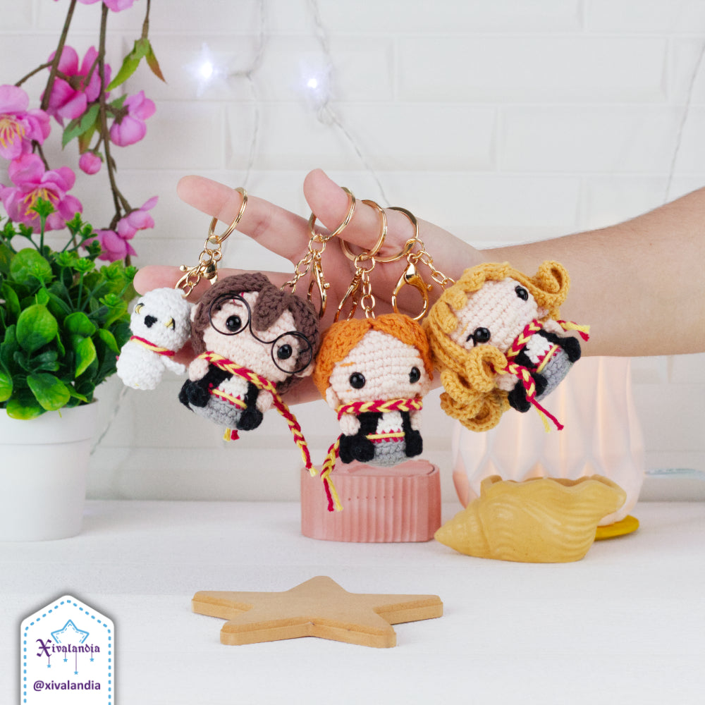 Harry plushy keychain, HP wizard - 2.5 in/7cm - crochet handmade amigurumi