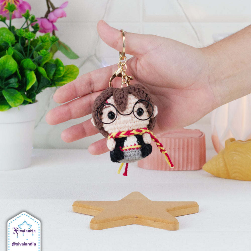 Harry plushy keychain, HP wizard - 2.5 in/7cm - crochet handmade amigurumi