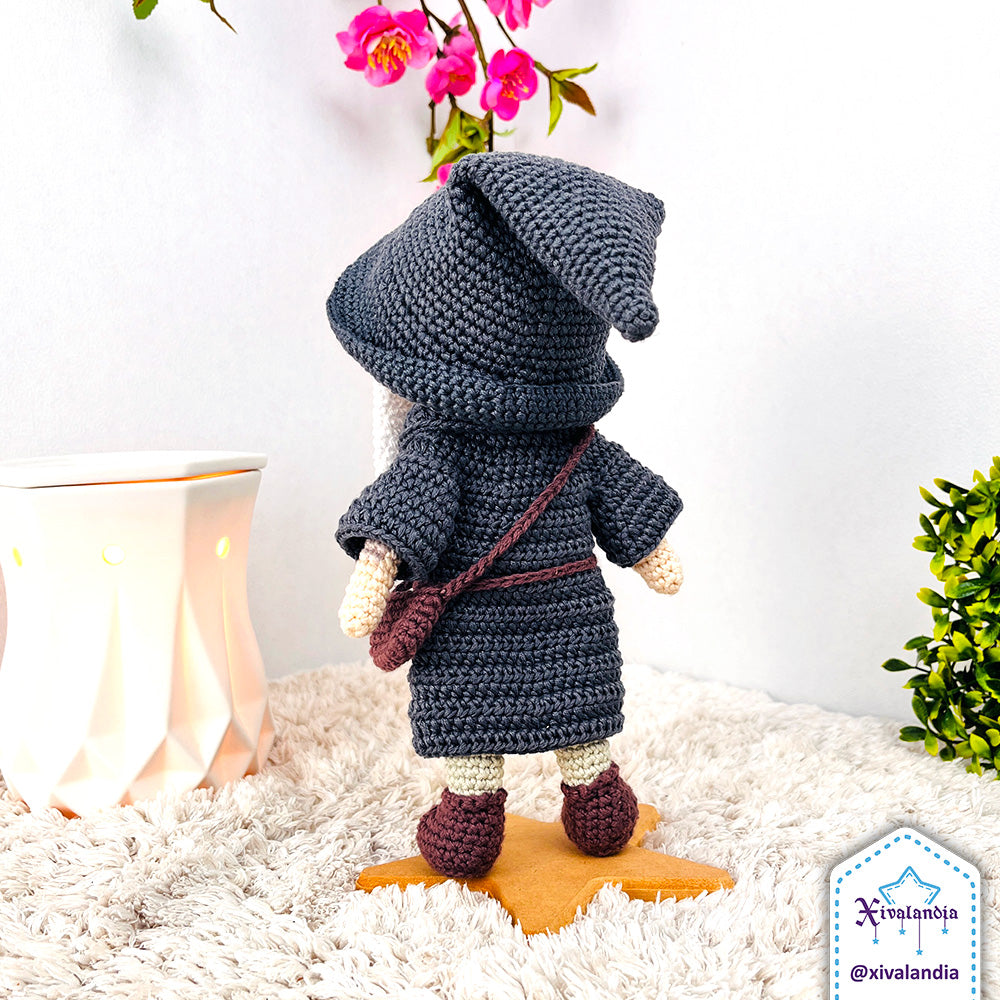 Muñeco tejido Mago Gandalf 24 cm, crochet artesanal, amigurumi
