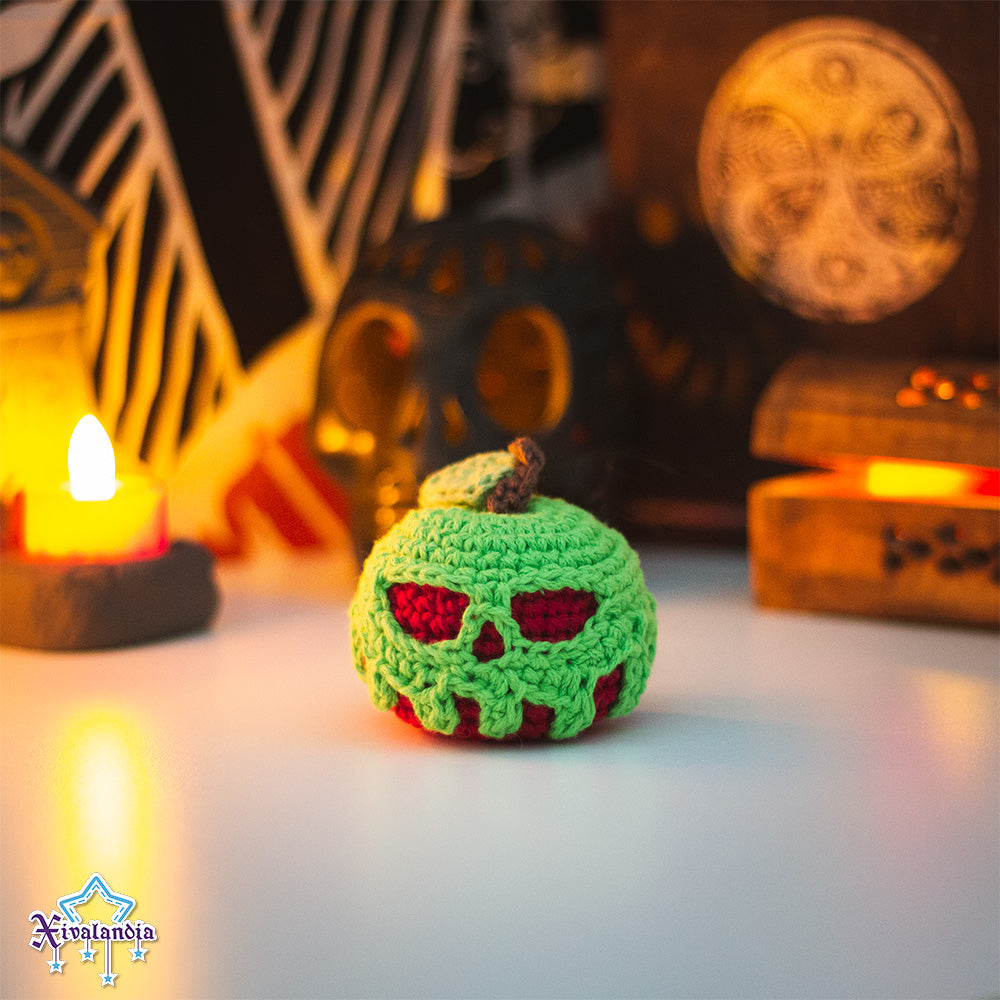 Peluche mini Manzana envenenada 5cm, crochet artesanal, amigurumi