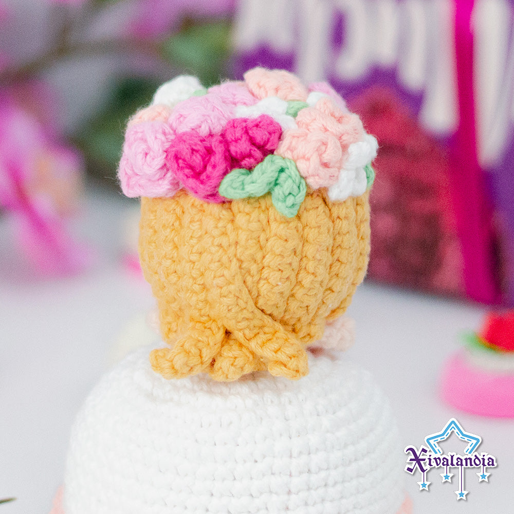 magic reversible flower bouquet crochet - 5 in/12cm - handmade amigurumi
