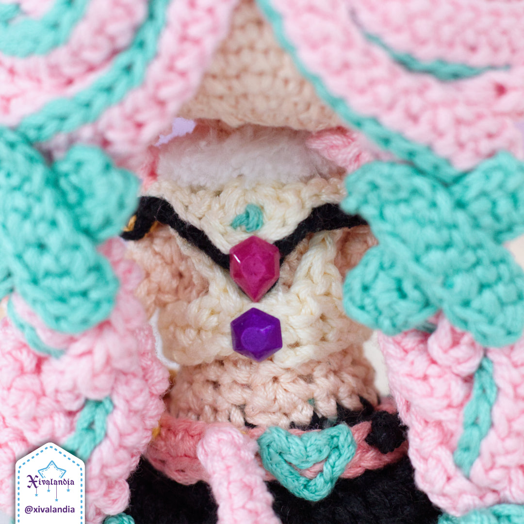 Varesa Genshin Doll 16cm/6 inch, handmade crochet, amigurumi
