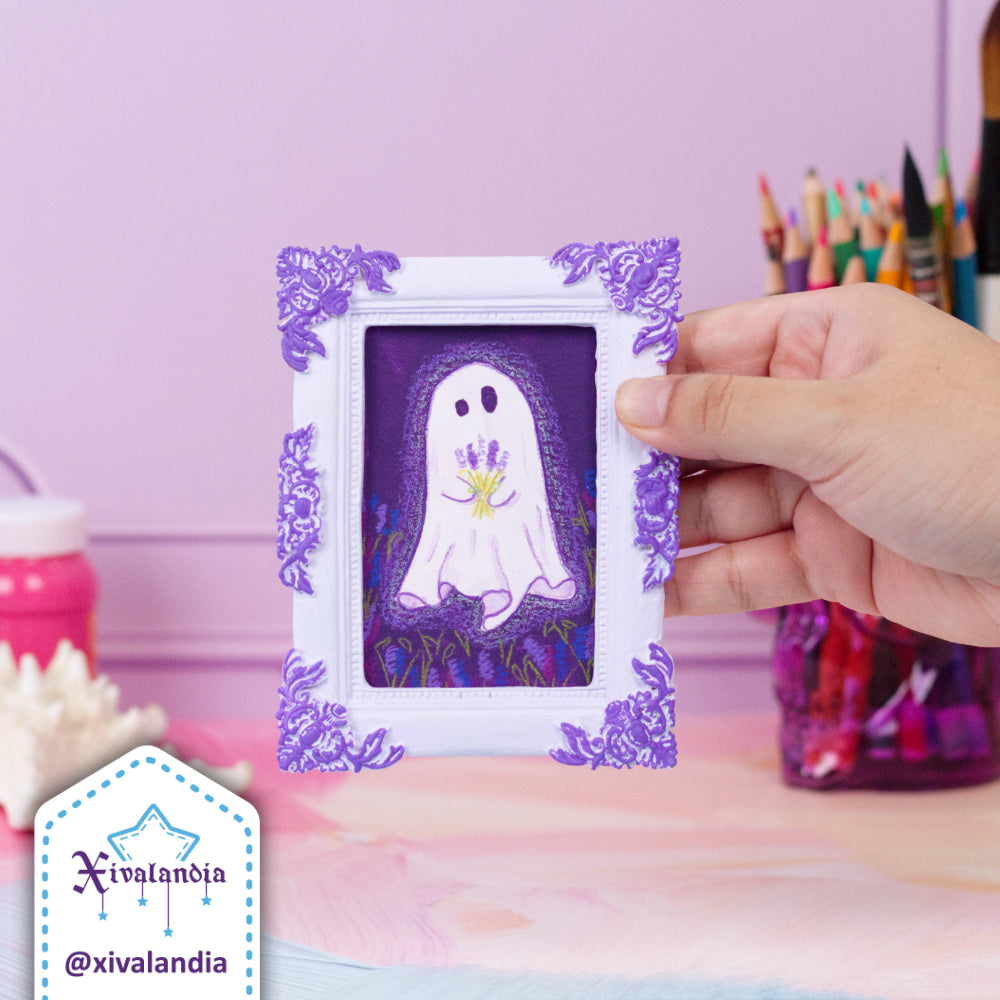 Cuadro mini, Fantasma con lavandas en campo nocturno, arte pintado a mano, 12x9cm / 5x3.5 in