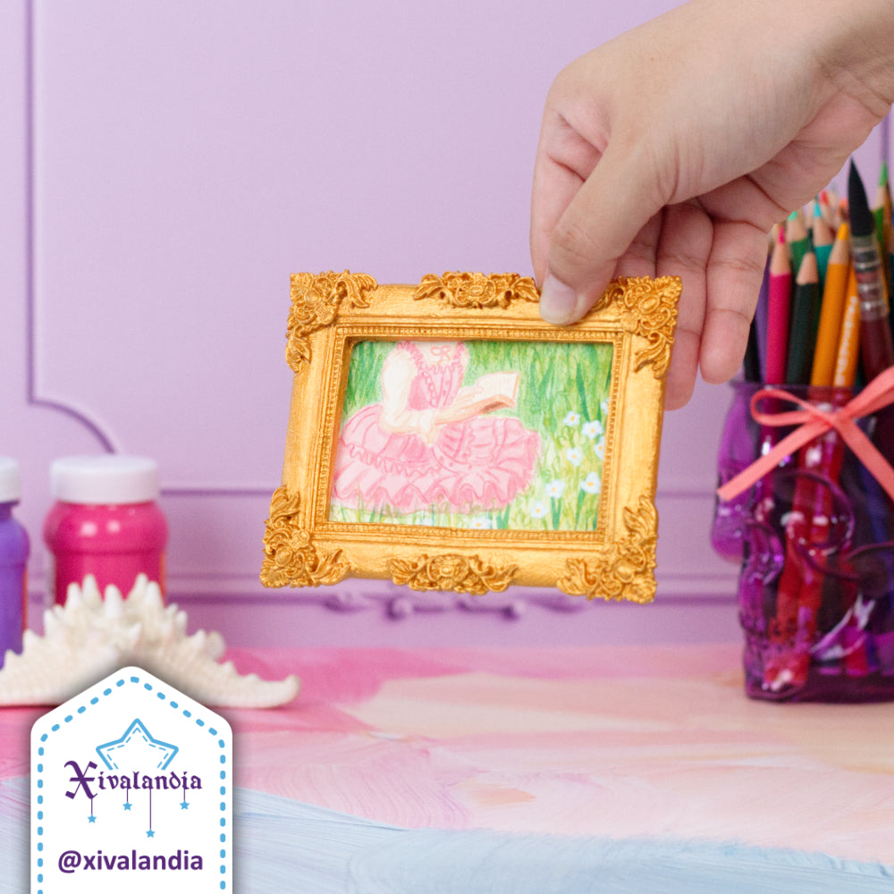 Cuadro mini, Leyendo en el campo con vestido rosa, arte pintado a mano, 12x9cm / 5x3.5 in