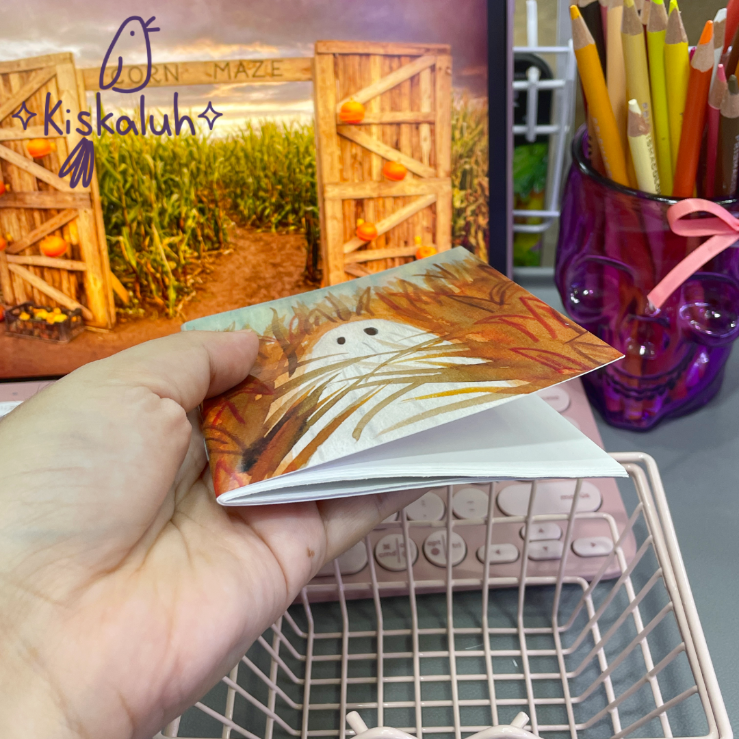 fantasma en la granja,  Libreta de bolsillo artesanal, 10x12 cm /3.9x4.7 in