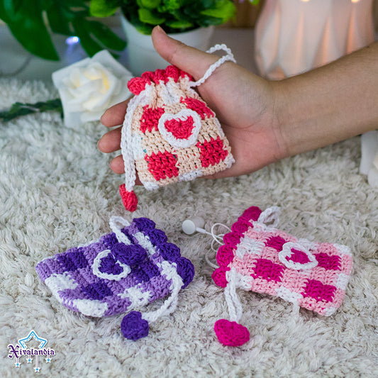 Crochet drawstring pouch,  check pattern design - earphones mini bag, case 3"x3.5"in/8x9cm