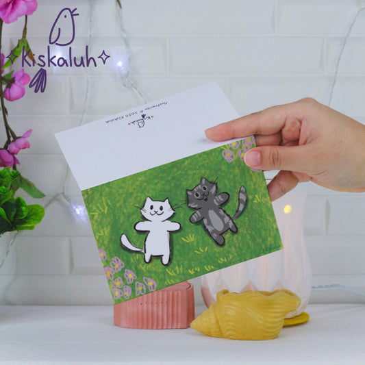 Gatitos en el pasto - Tarjeta de felicitación - 10x15cm / 4x6 pulg.