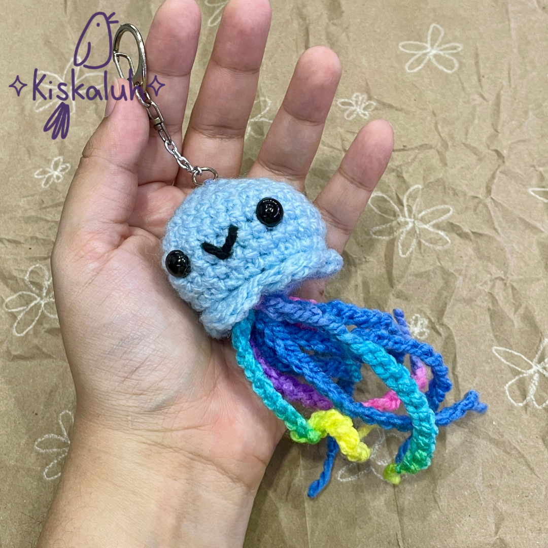 Llavero mini Medusa de peluche 10cm, adorno tejido artesanal