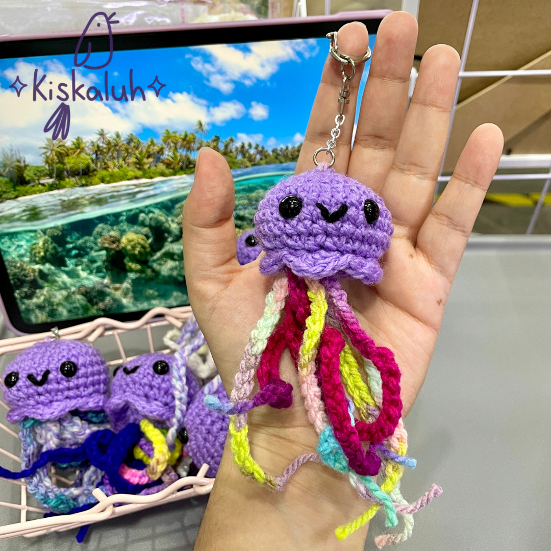 Llavero mini Medusa de peluche 10cm, adorno tejido artesanal
