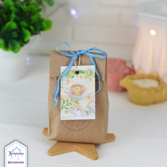 Coffee, a good book and daisies - 5 Gift Tags
