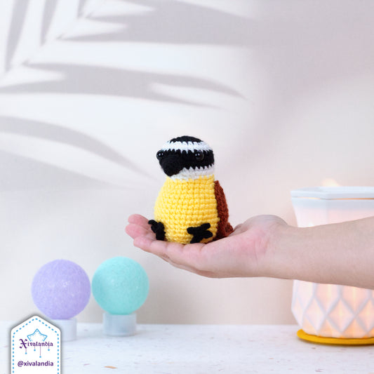 Great Kiskadee plush, Pitangus sulphuratus crochet - 4 in/10cm - handmade amigurumi