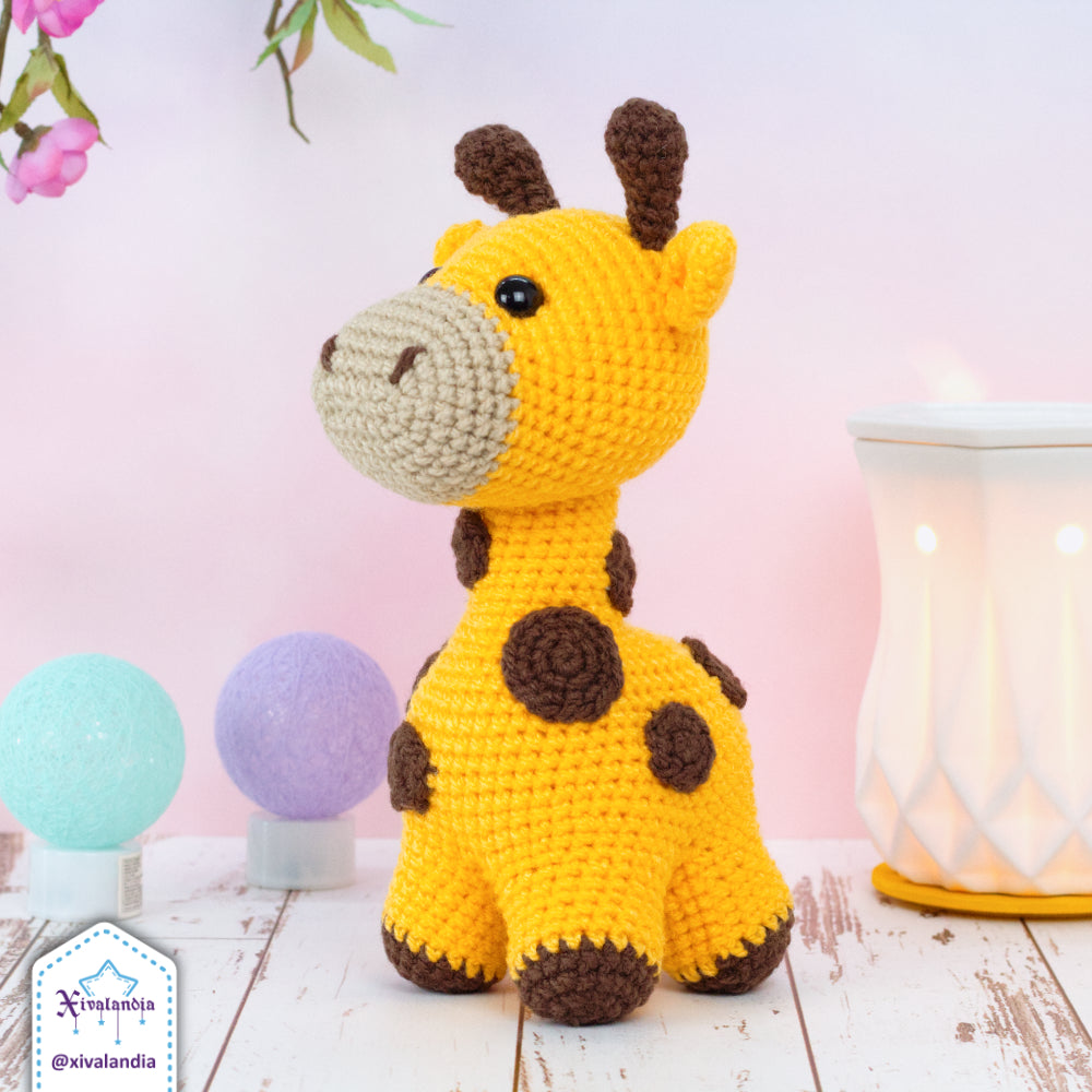 Giraffe crochet plush - 9.5 in/24cm - handmade amigurumi