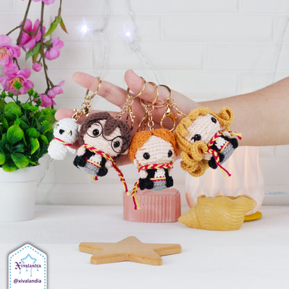 Harry plushy keychain, HP wizard - 2.5 in/7cm - crochet handmade amigurumi