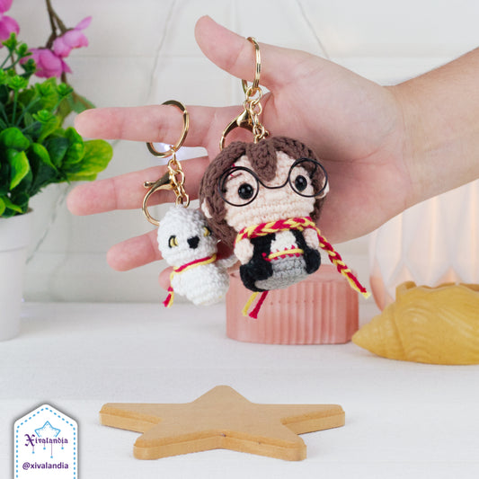 Harry plushy keychain, HP wizard - 2.5 in/7cm - crochet handmade amigurumi