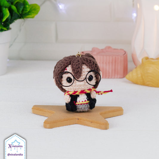 Harry plushy keychain, HP wizard - 2.5 in/7cm - crochet handmade amigurumi