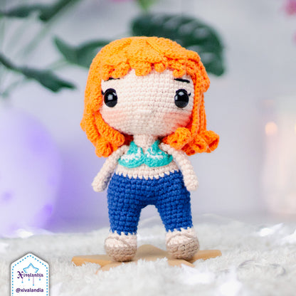 Muñeca tejida Nami, One Piece 18 cm, crochet artesanal, amigurumi
