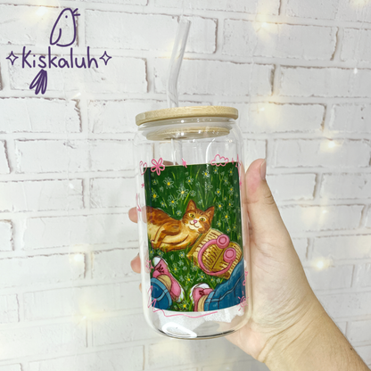 Vaso de Vidrio con Ilustración Original, Tapa de Bambú y Popote, 16oz